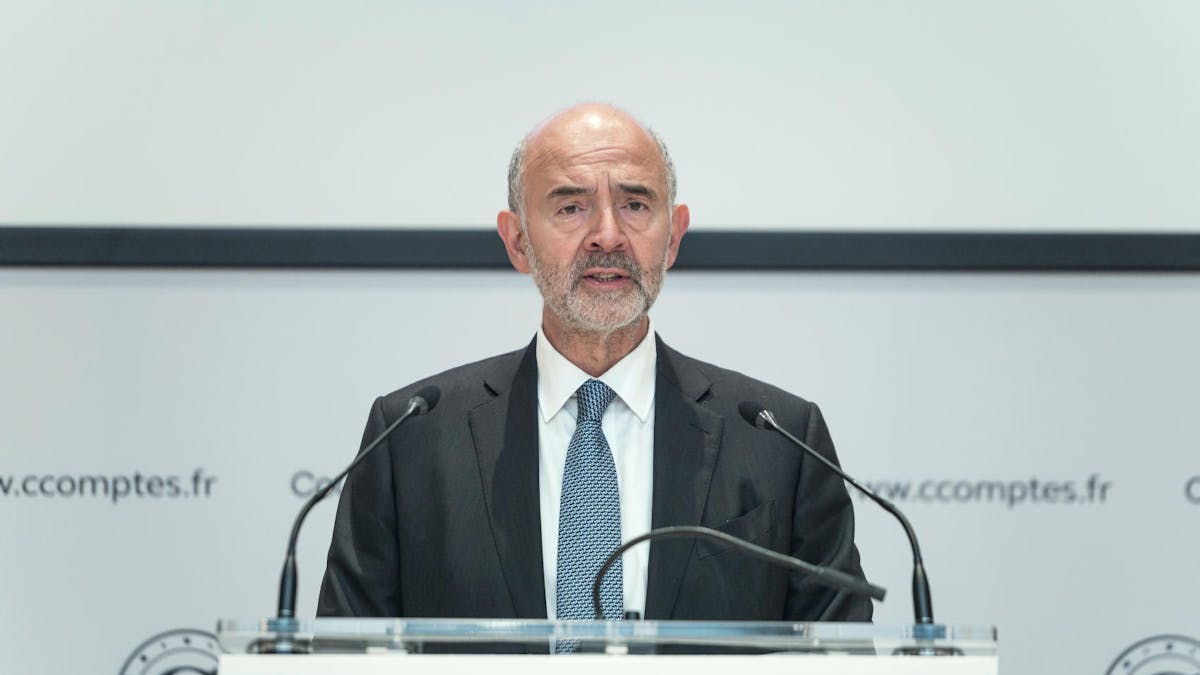 Pierre Moscovici, Cour des comptes, micro, conférence de presse