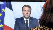 Passe sanitaire, réforme des retraites… Que va annoncer Emmanuel Macron ce soir dans son discours ?