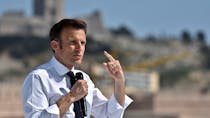 Emmanuel Macron ne prévoit pas d’augmenter l’Aspa en cas de réélection