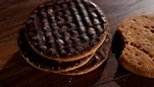 Granola, Oreo, Petit Écolier… Pourquoi ces biscuits chocolatés manquent dans les rayons