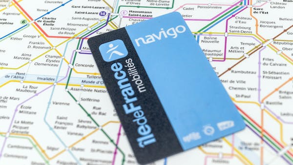 Transports en commun en Île-de-France : le prix du Passe Navigo augmentera en 2023