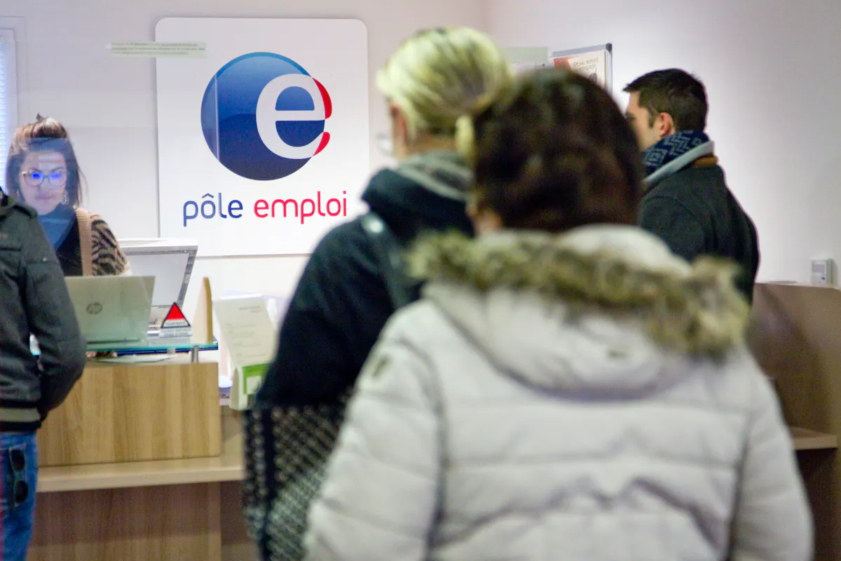RSA contre travail : les syndicats de Pôle emploi lancent l'alerte