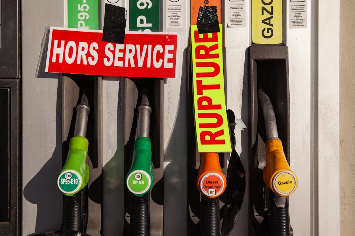 Pénurie de carburant : où trouver de l'essence et du diesel près de chez  vous ?