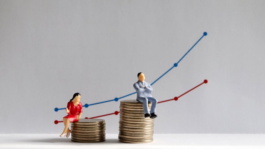 Salaire des cadres : les femmes sont moins nombreuses que les hommes à avoir été augmentées en 2022