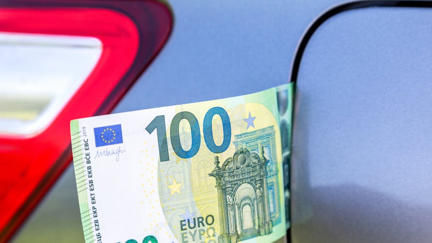 Carburant : aurez-vous droit à la nouvelle aide de 100 € par voiture ?