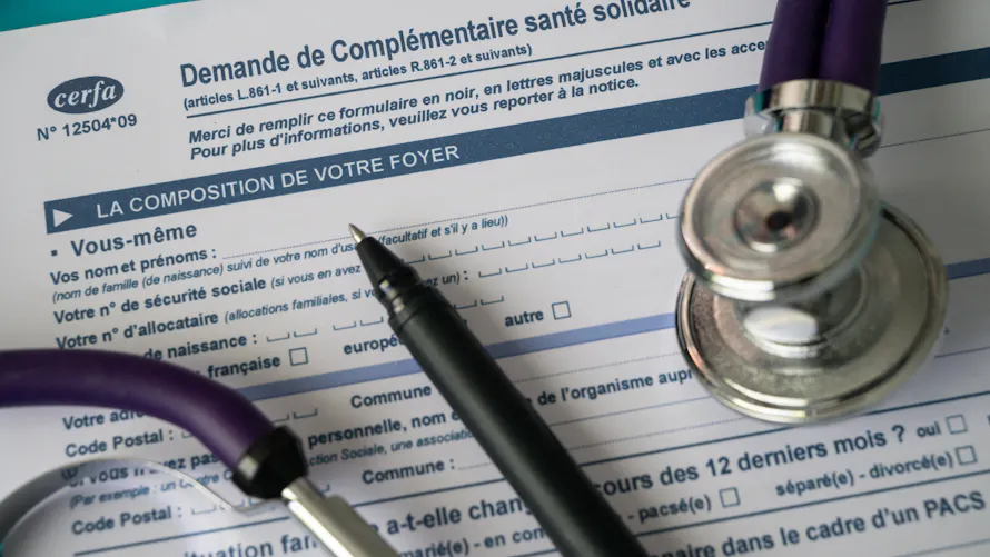 Complémentaire santé solidaire (CSS) : le gouvernement relève le