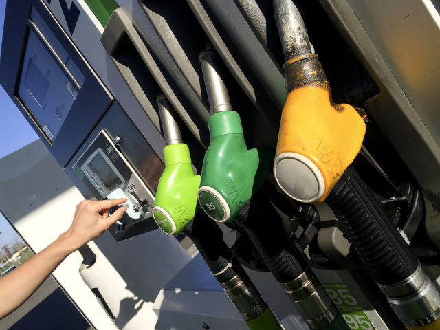 Carburants : le prix du diesel flambe à la pompe… Et rattrape celui de l'essence