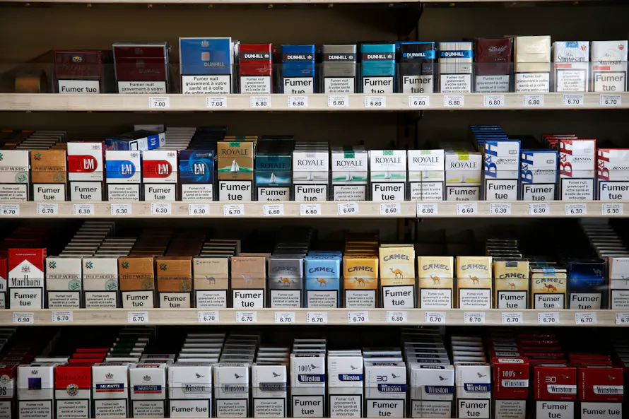 acheter des cigarettes La vente de : distribution, prix et lgislation DNF tats-Unis : l'ge lgal pour