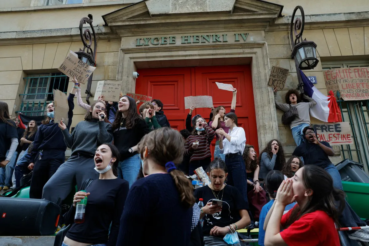Blocus des lycées : le gouvernement ordonne la suspension des cours en fin de semaine, partout en France